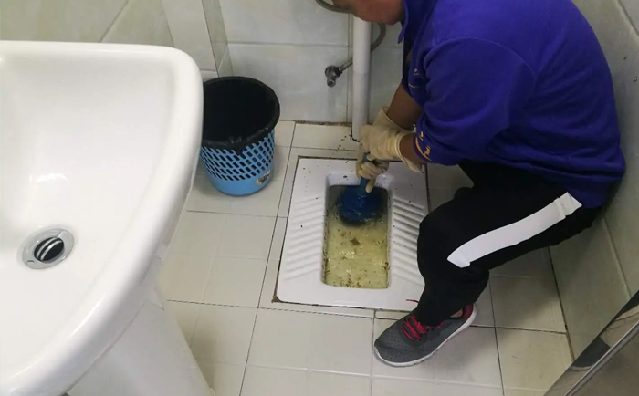 托克托疏通蹲坑