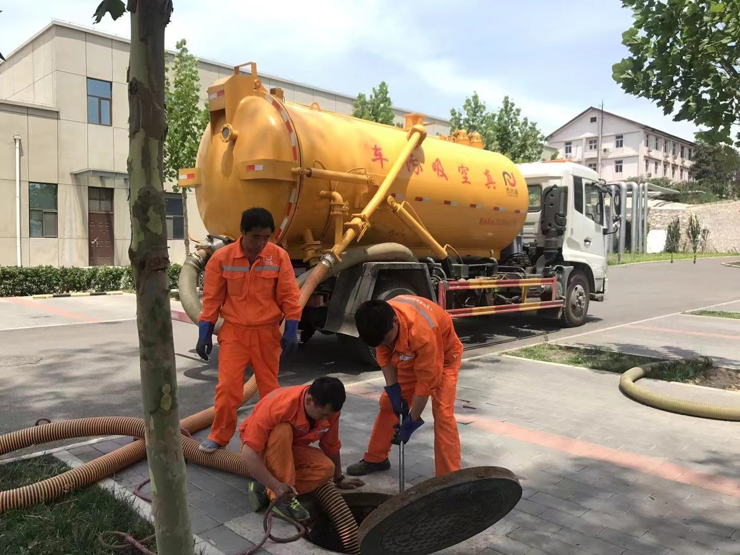 托克托化粪池清理与5-8吨吸粪车施工效率分析